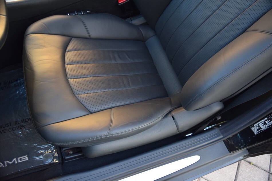 Used 2003 Mercedes-Benz CLK 55 AMG Coupe image 38