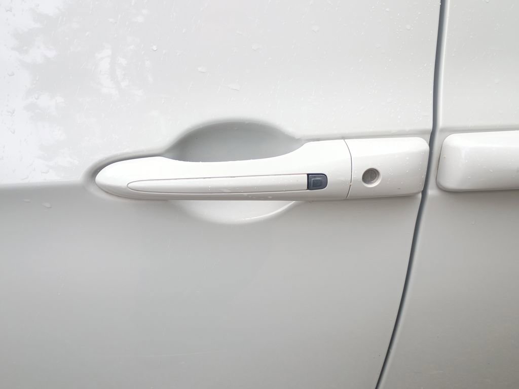 Used 2017 Chrysler Pacifica LX w/ Tire & Wheel Group image 14