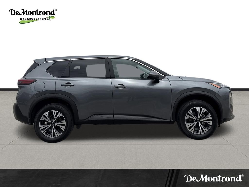Used 2023 Nissan Rogue SV FWD image 4