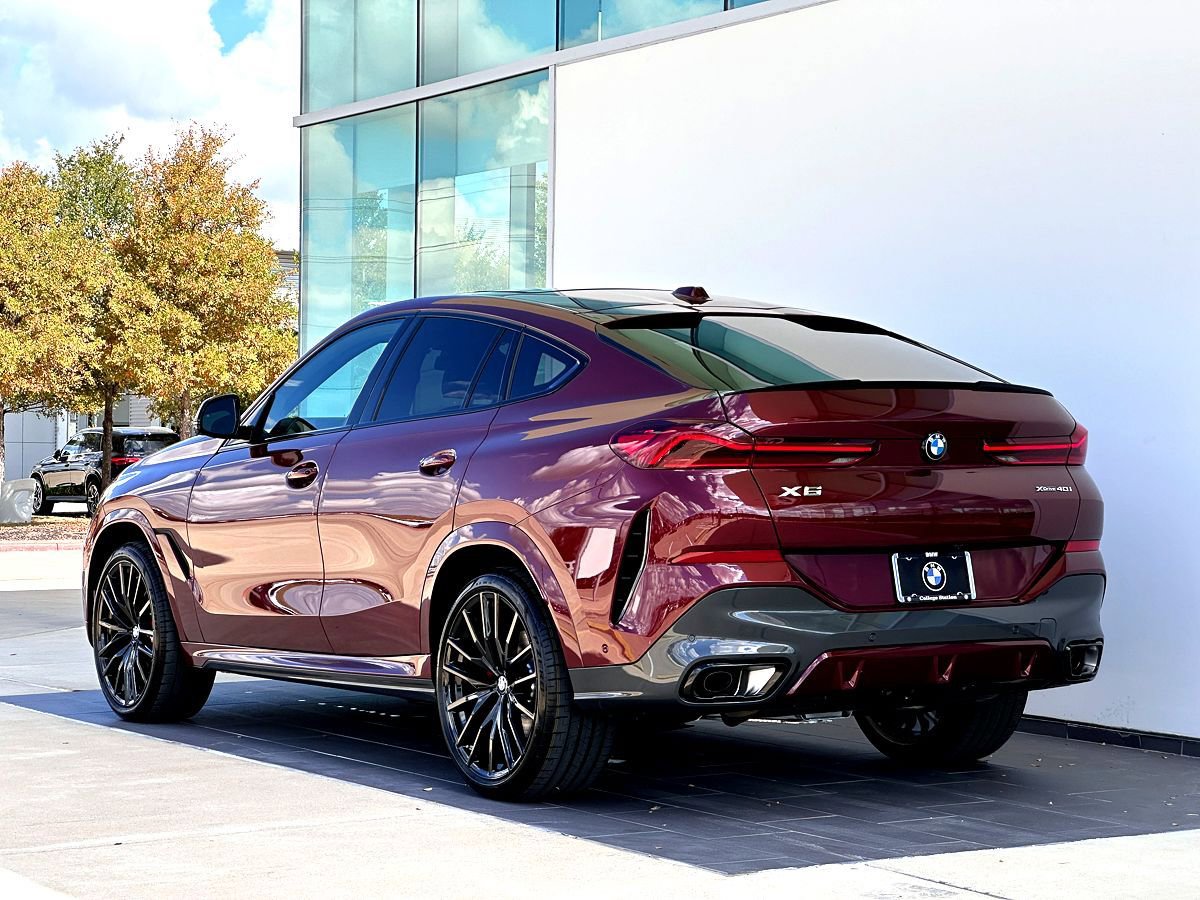 New 2026 BMW X6 xDrive40i w/ Climate Comfort Package image 7
