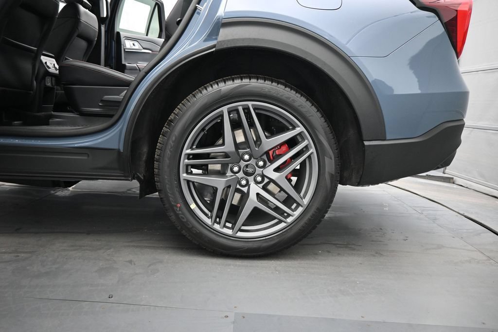 New 2026 Ford Explorer ST w/ Sun And Sound Package AWD/4WD image 21