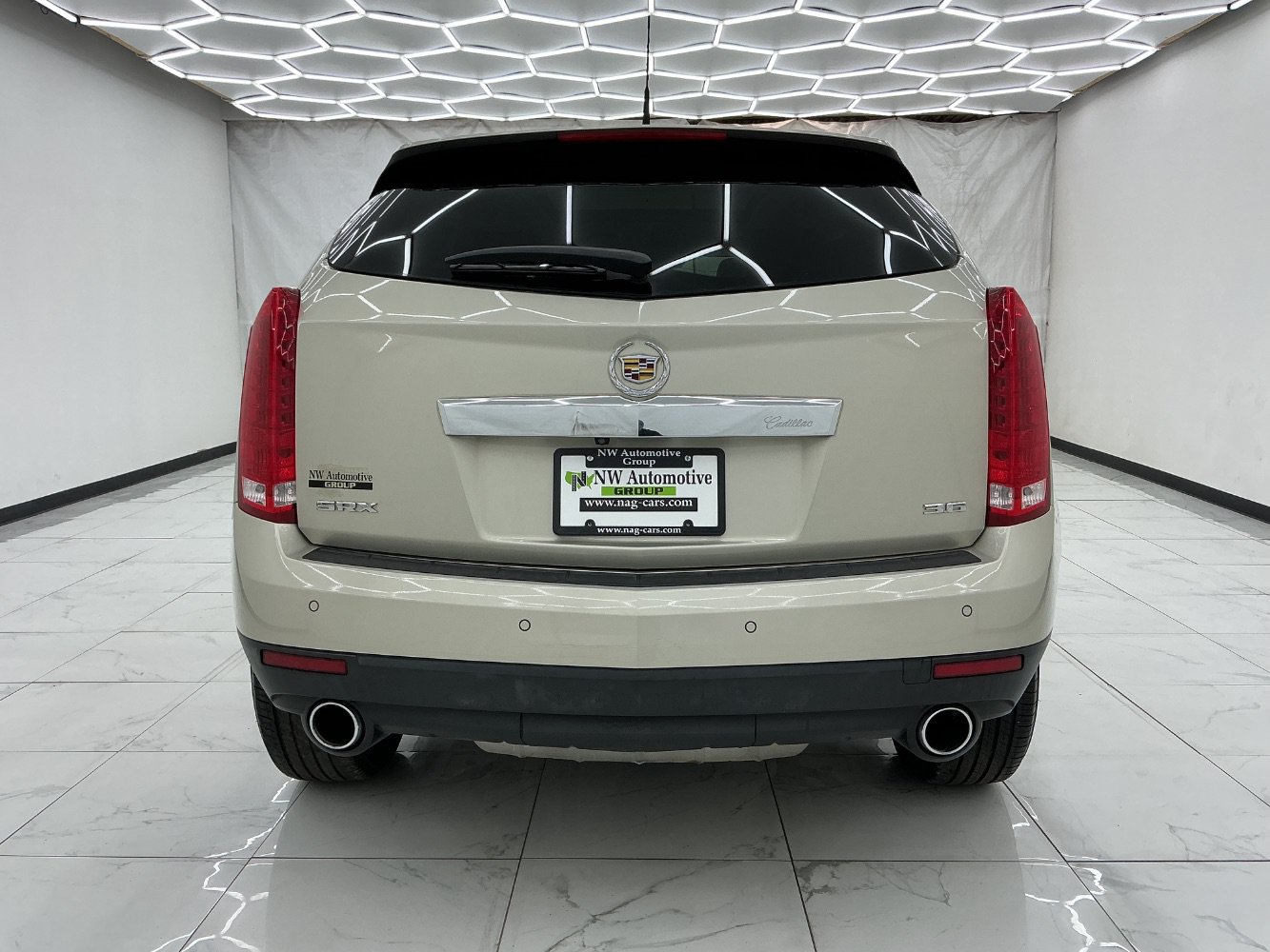 Used 2014 Cadillac SRX Luxury w/ Driver Awareness Package FWD image 10