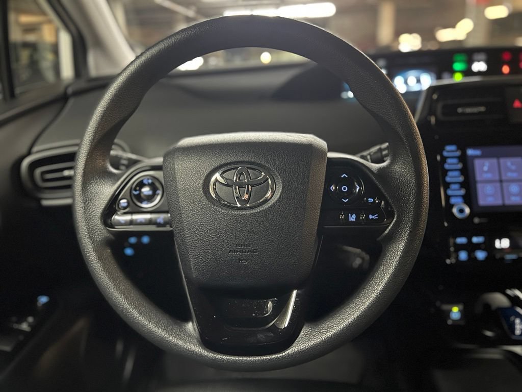 Certified 2022 Toyota Prius LE FWD image 29