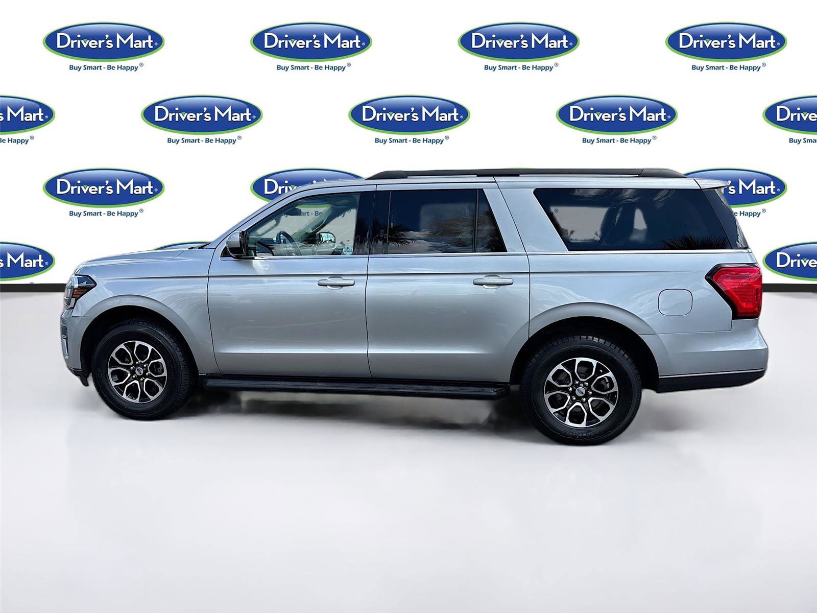 Used 2024 Ford Expedition Max XLT RWD image 4
