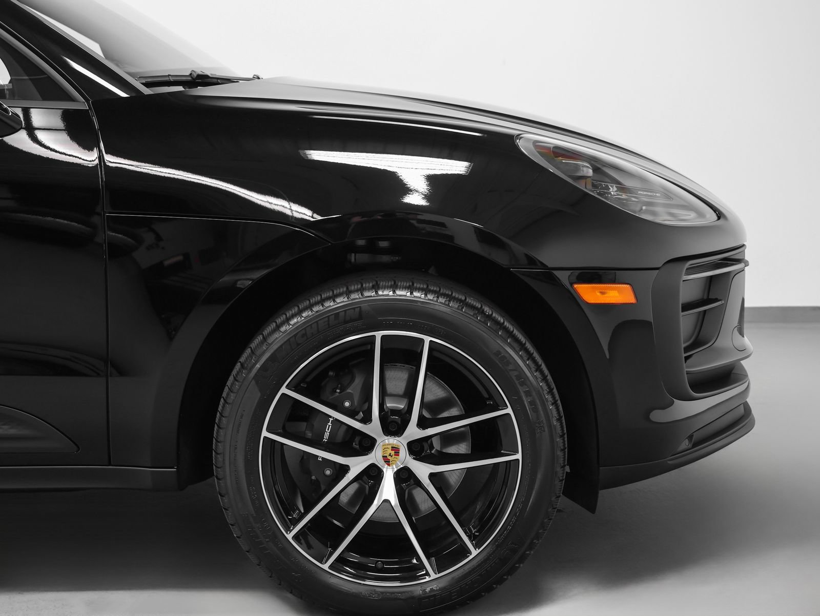 New 2026 Porsche Macan AWD/4WD image 14