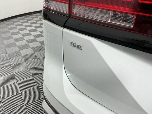 Used 2024 Volkswagen Atlas Peak Edition SE AWD/4WD image 21