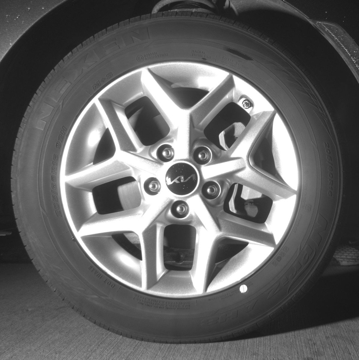 Used 2025 Kia Soul LX w/ LX Technology Package image 12