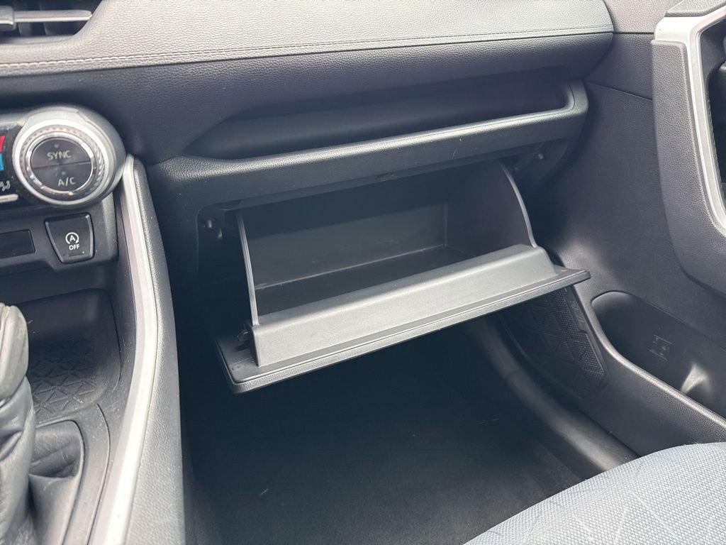 Used 2020 Toyota RAV4 XLE image 25