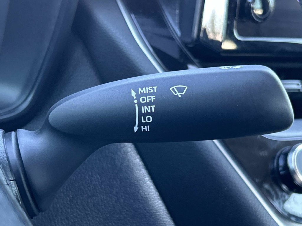 Used 2023 Toyota Corolla LE FWD image 31