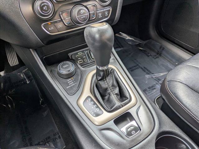 Used 2016 Jeep Cherokee High Altitude AWD/4WD image 12