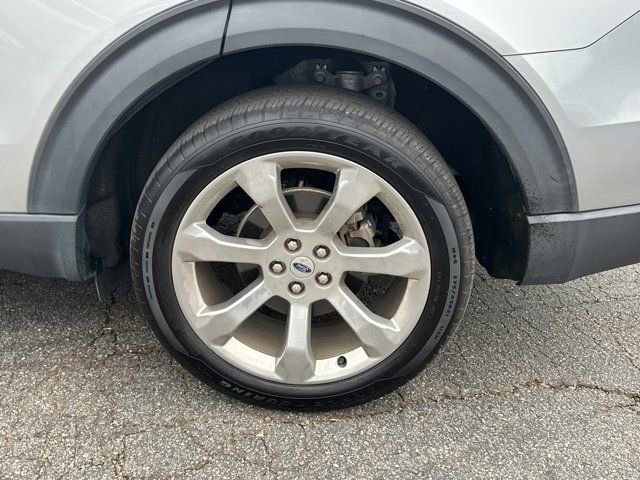 Used 2020 Ford Explorer Platinum w/ Premium Technology Package image 26