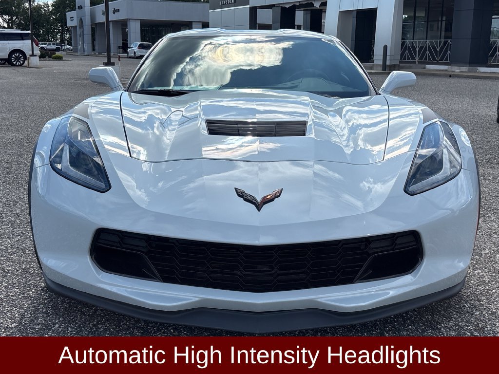 Used 2019 Chevrolet Corvette Grand Sport w/ Carbon Flash Badge Package RWD image 2