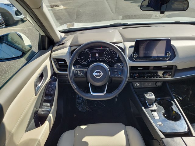Used 2023 Nissan Rogue SV w/ SV Premium B Package FWD image 11