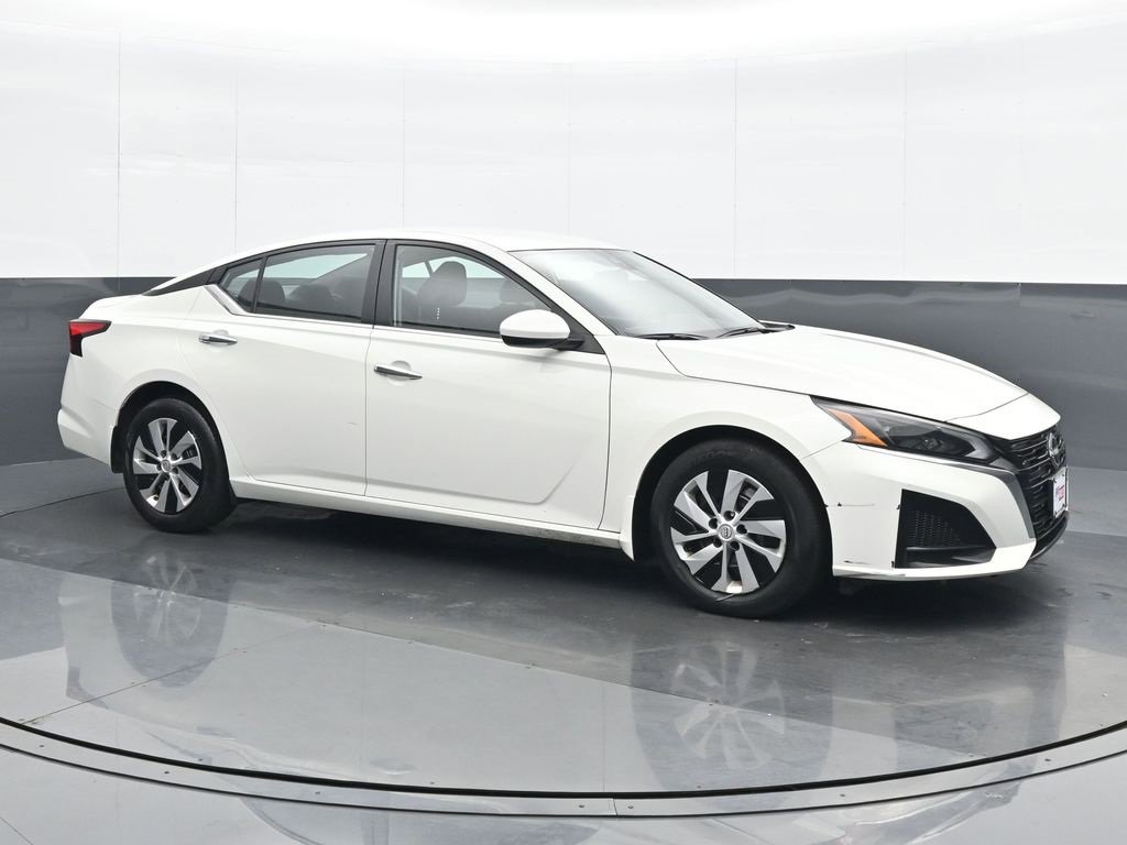 Used 2023 Nissan Altima 2.5 S image 8