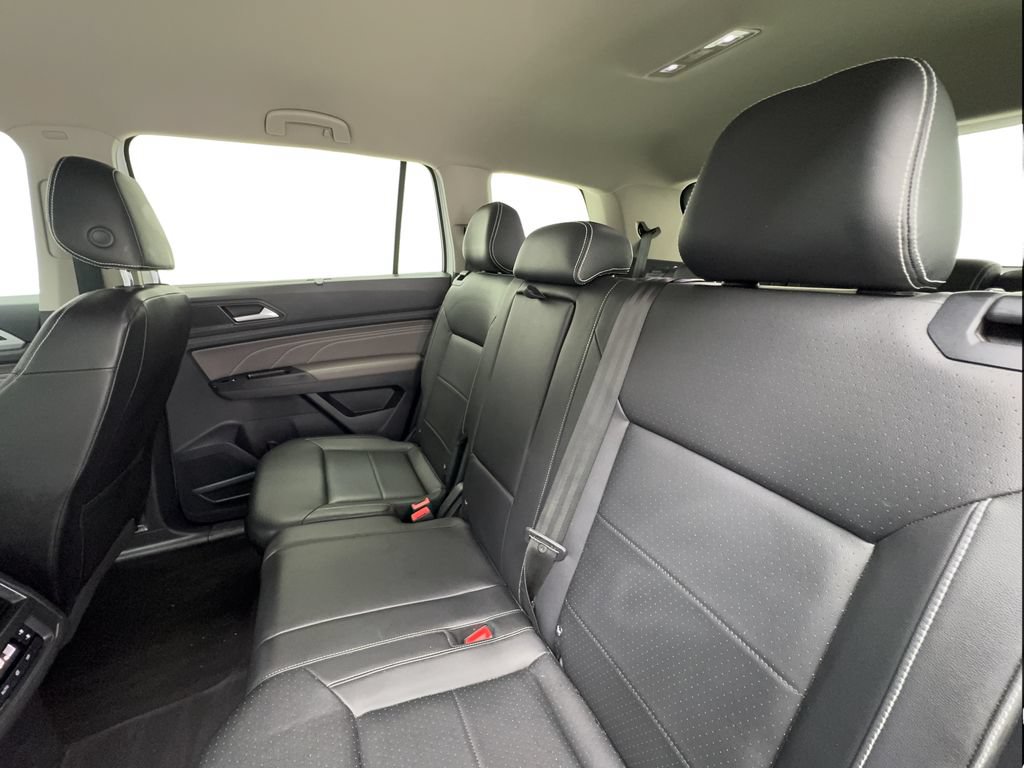 Used 2021 Volkswagen Atlas SE w/ Towing Package FWD image 24