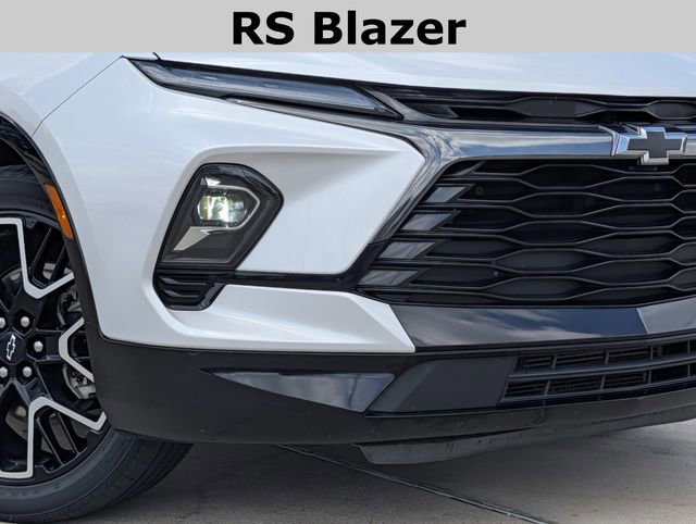 Used 2023 Chevrolet Blazer RS w/ Enhanced Convenience Package image 3