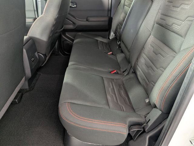 Used 2024 Nissan Frontier PRO-4X AWD/4WD image 28