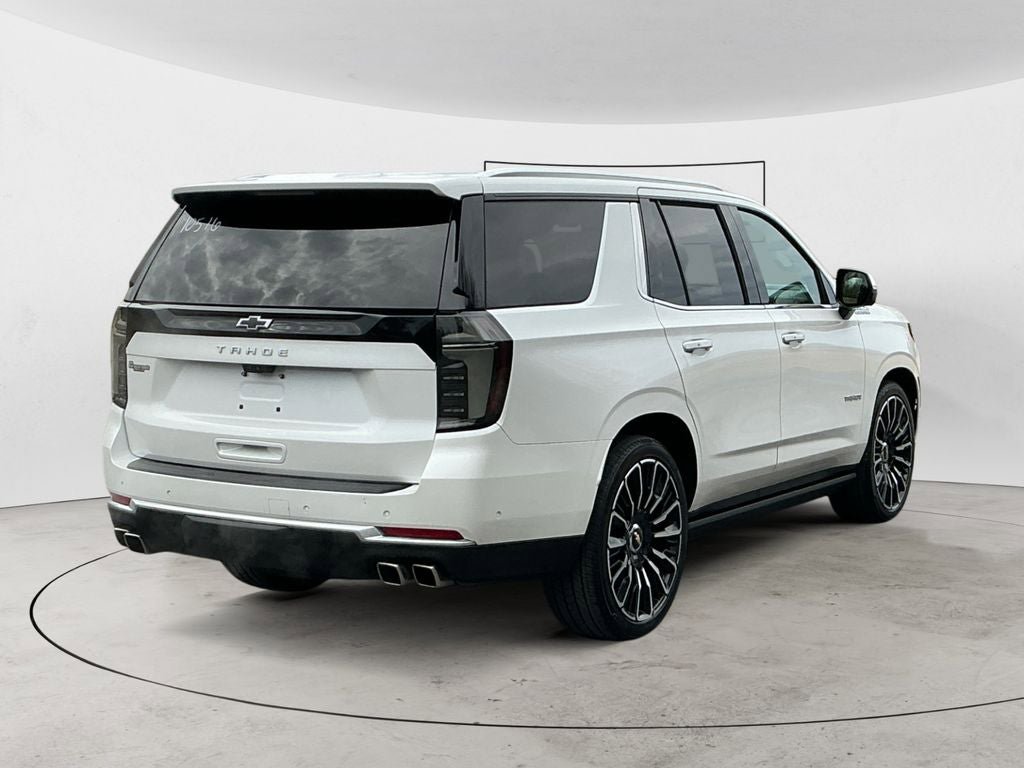 Used 2025 Chevrolet Tahoe High Country AWD/4WD image 5