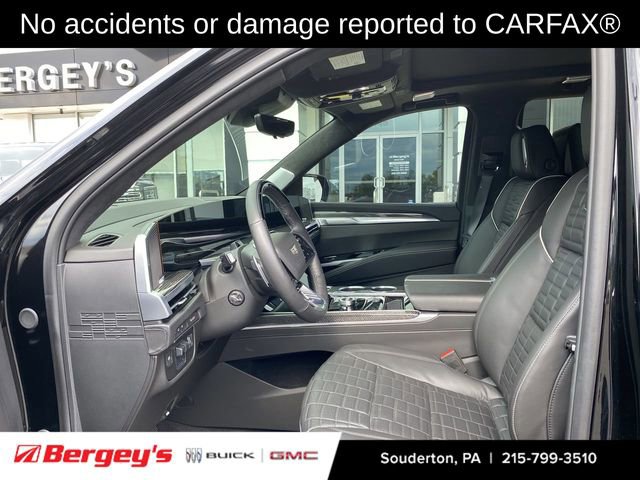 Used 2025 Cadillac Escalade V AWD/4WD image 2
