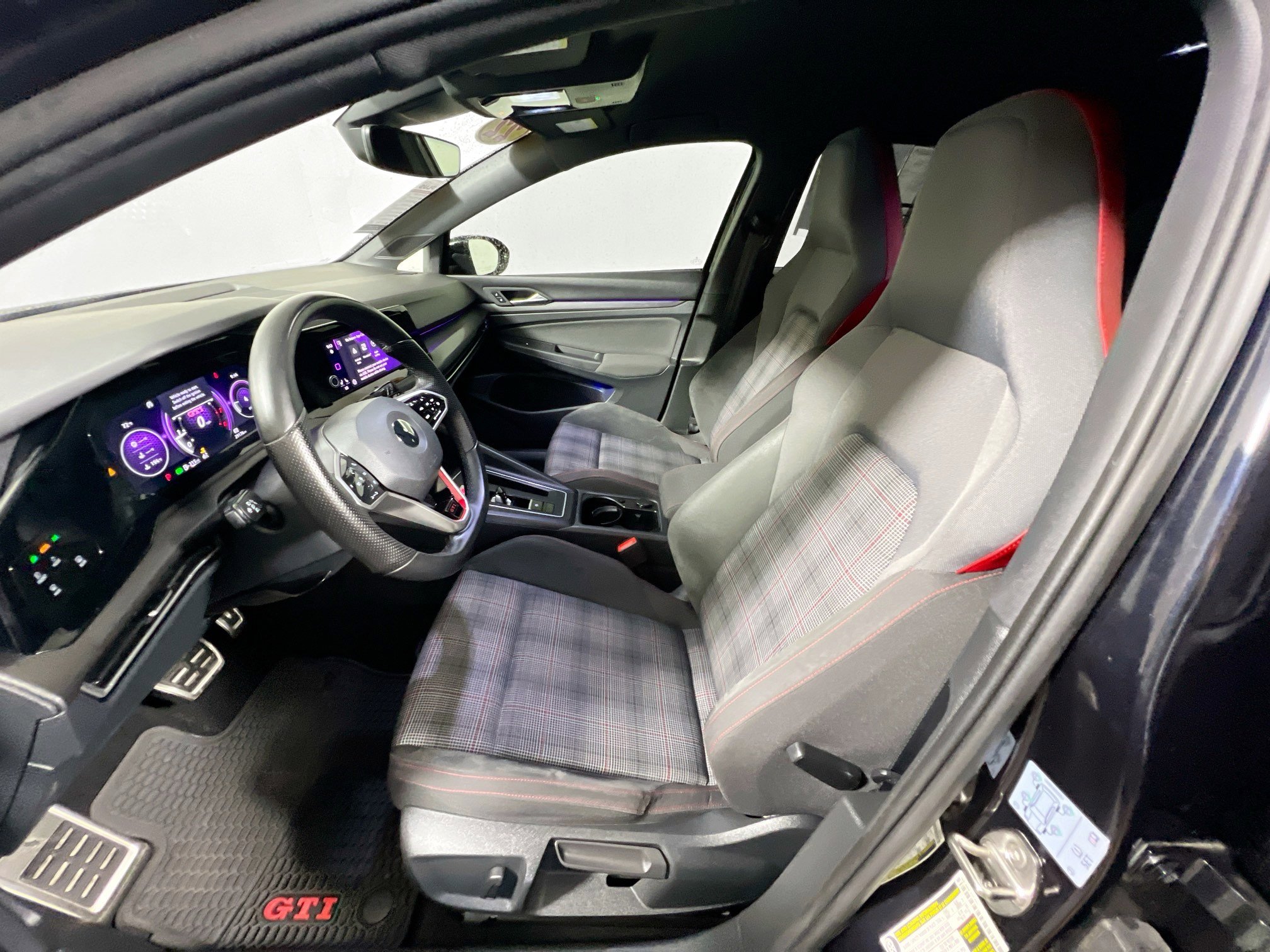 Used 2022 Volkswagen GTI S image 14