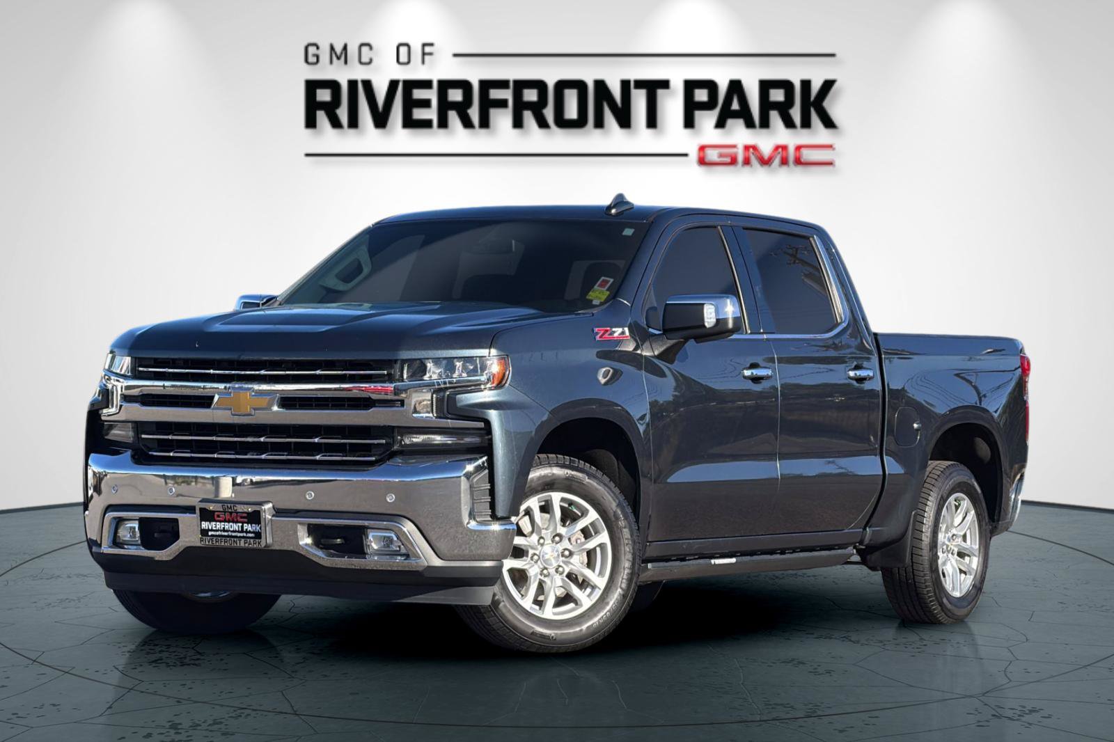 Used 2020 Chevrolet Silverado 1500 LTZ w/ LTZ Plus Package AWD/4WD image 7