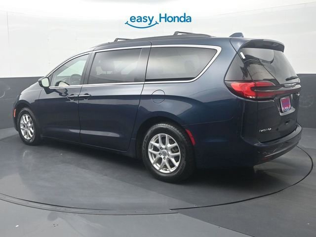 Used 2022 Chrysler Pacifica Touring-L FWD image 5