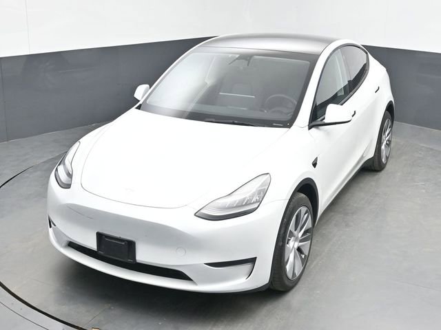 Used 2023 Tesla Model Y Long Range image 21
