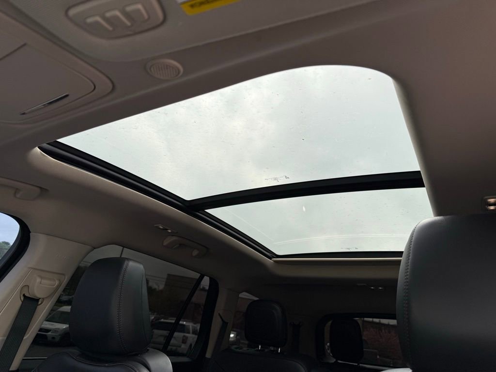 Used 2023 Lincoln Aviator AWD w/ Premium Package image 13