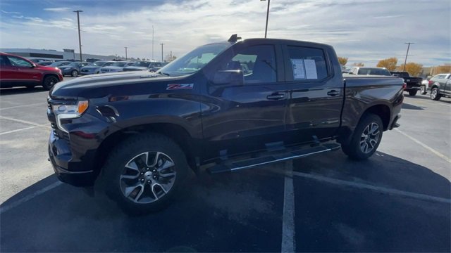 Used 2022 Chevrolet Silverado 1500 RST w/ Convenience Package II image 6