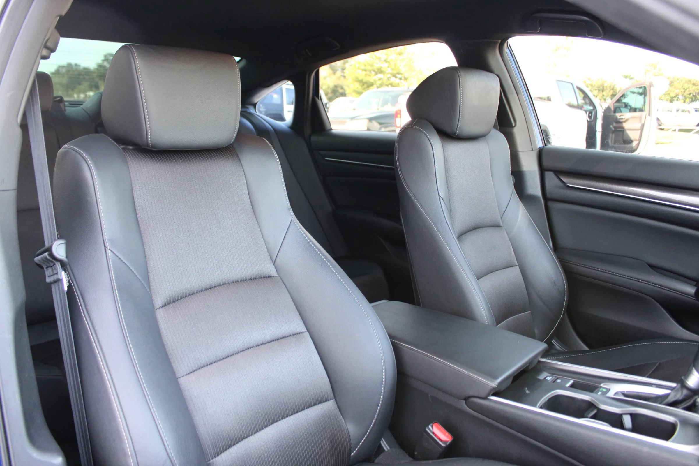 Used 2020 Honda Accord Sport image 26