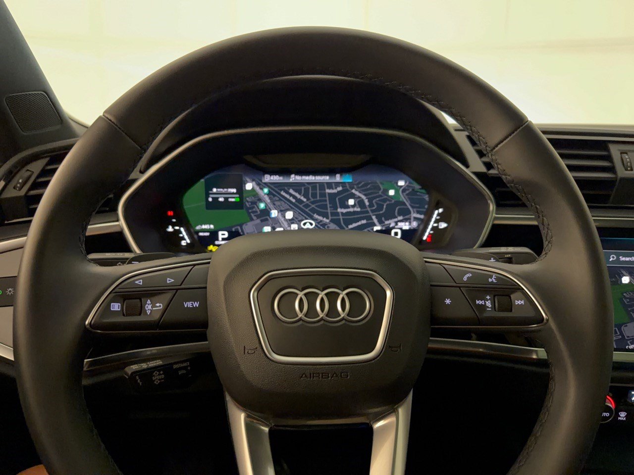 Certified 2025 Audi Q3 2.0T Premium Plus w/ Premium Plus Package AWD/4WD image 10