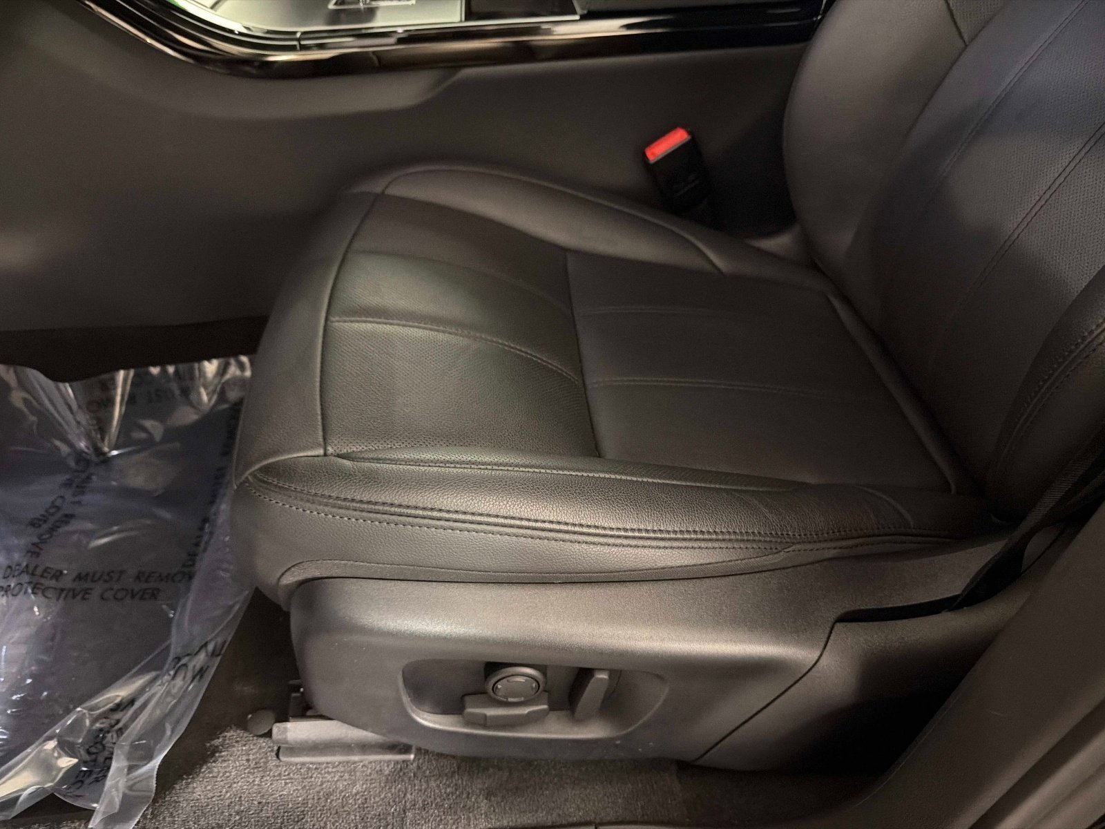 Used 2026 Land Rover Range Rover Evoque S image 37