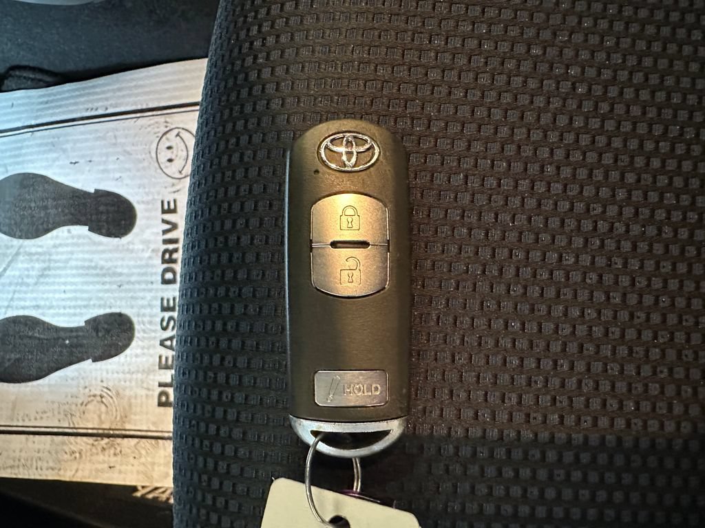 Used 2020 Toyota Yaris LE FWD image 16