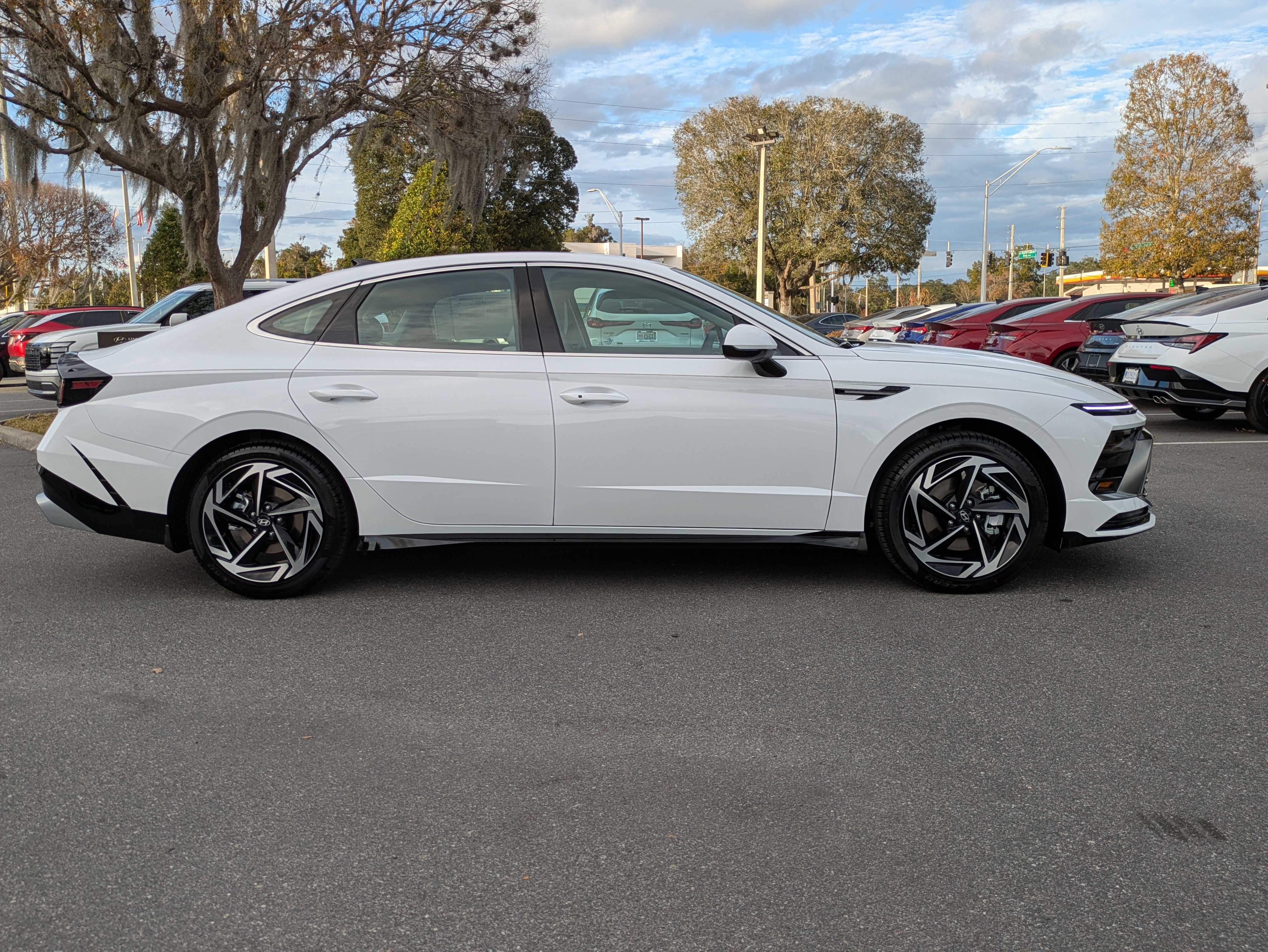 New 2026 Hyundai Sonata SEL image 3