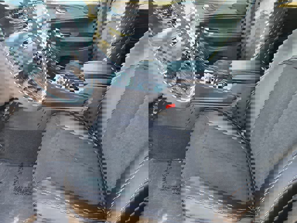 New 2025 Jeep Grand Cherokee Altitude image 19