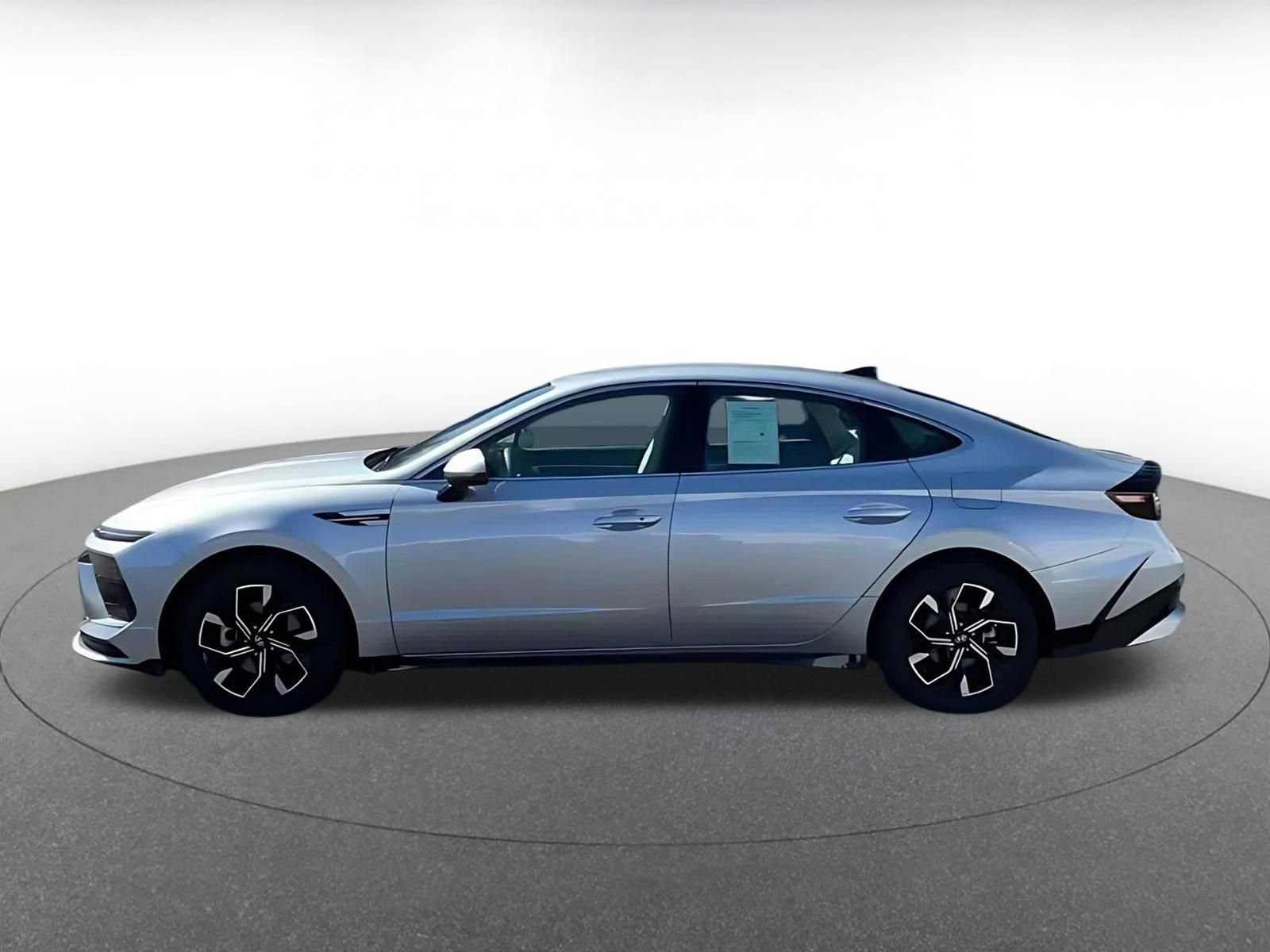 Used 2025 Hyundai Sonata SEL image 11