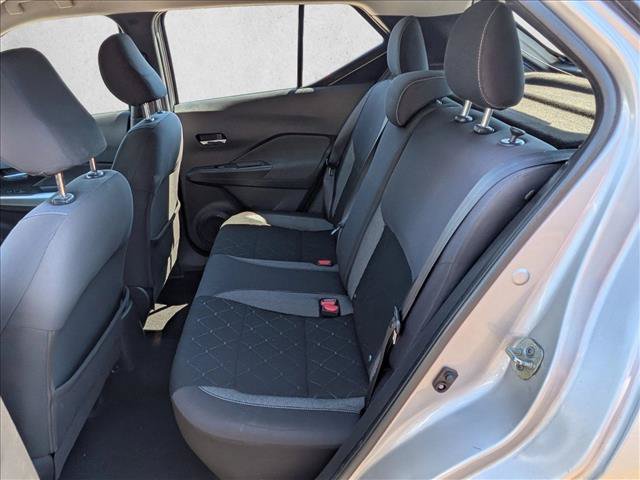 Used 2019 Nissan Kicks SV FWD image 17