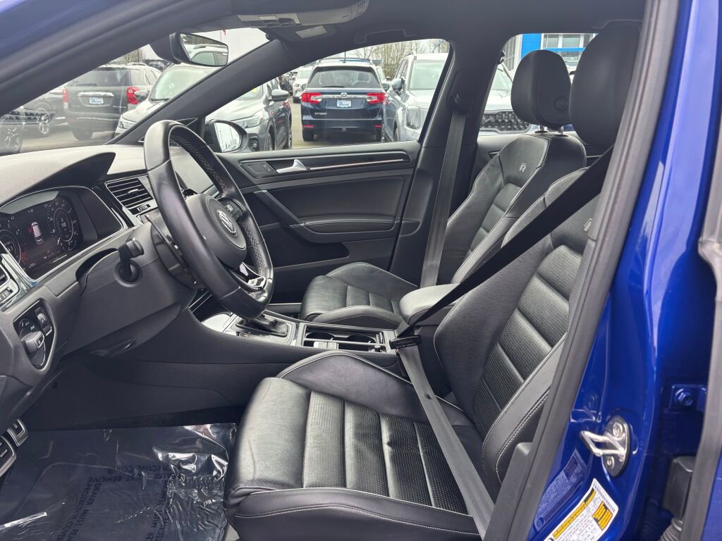 Used 2019 Volkswagen Golf R 4-Door image 14