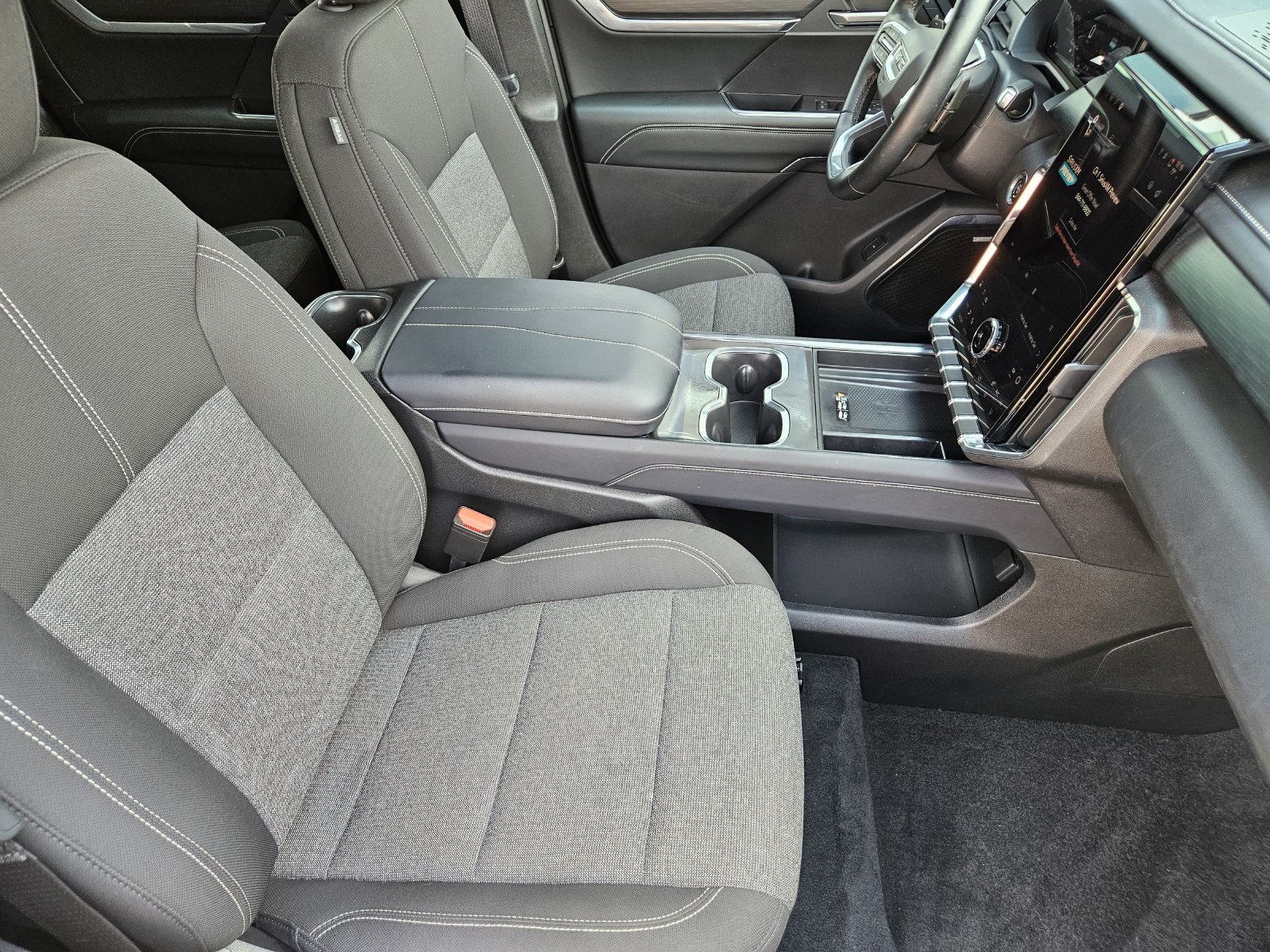 Used 2026 GMC Acadia Elevation FWD image 18
