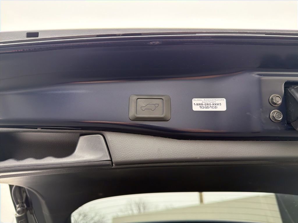 Used 2024 Toyota RAV4 XLE w/ Convenience Package image 18