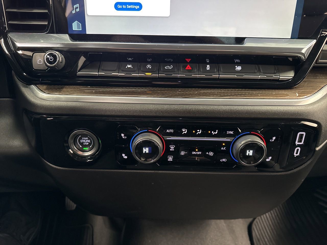 Used 2024 Chevrolet Silverado 1500 LT image 27