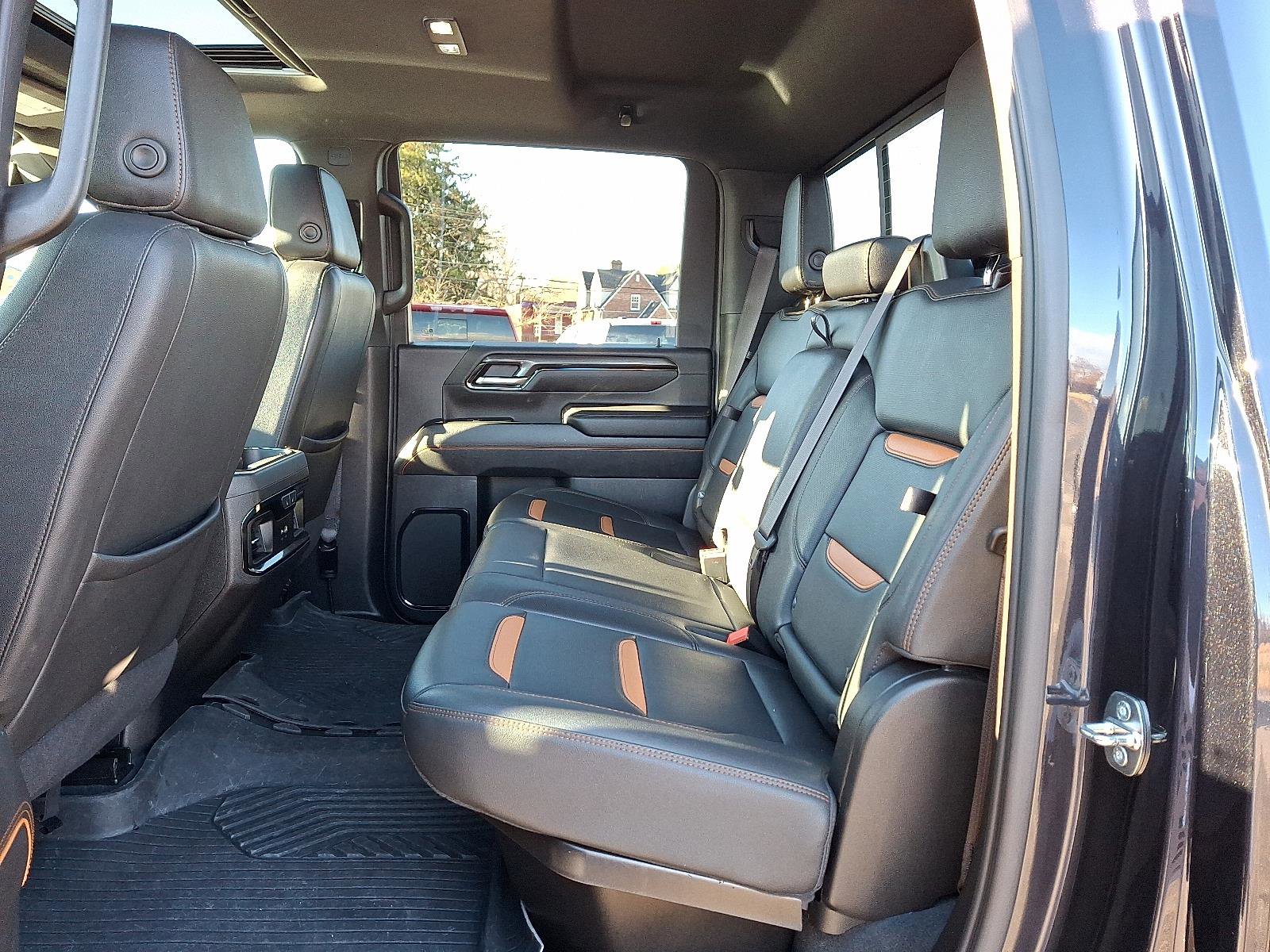 Used 2024 GMC Sierra 3500 AT4 w/ AT4 Premium Plus Package image 10