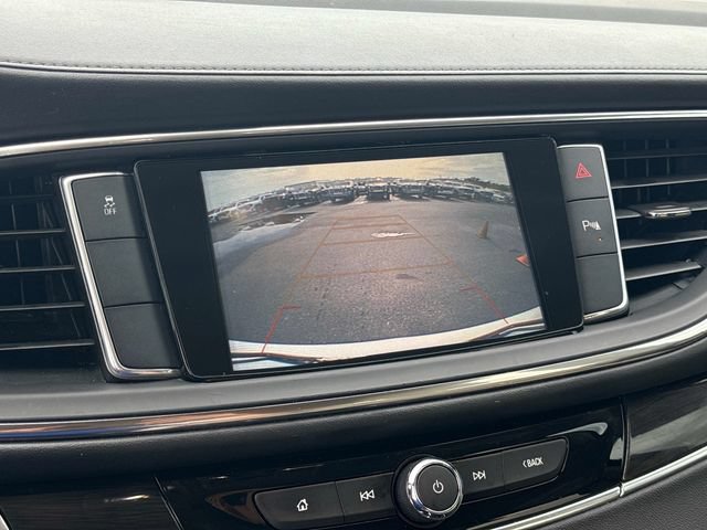 Used 2019 Buick Enclave Essence FWD image 21