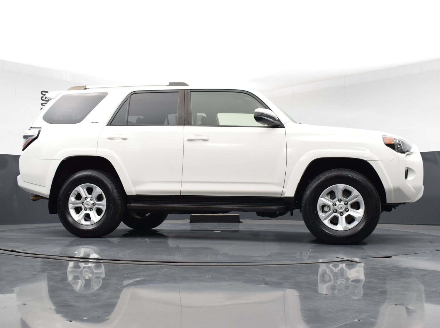 Used 2019 Toyota 4Runner SR5 AWD/4WD image 33