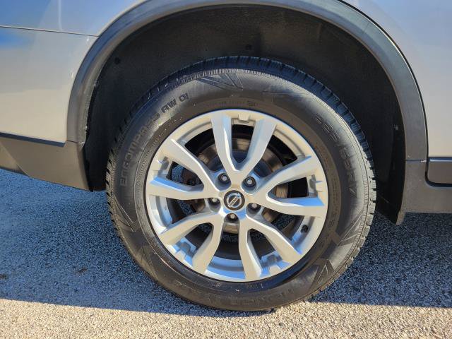 Used 2020 Nissan Rogue SV AWD/4WD image 5