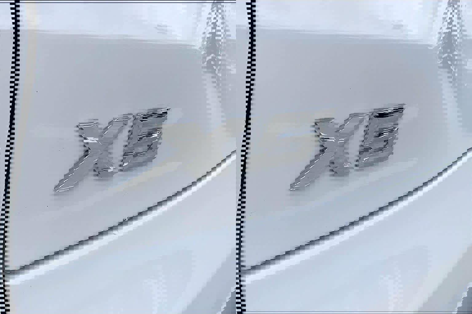 Used 2023 BMW X5 xDrive40i w/ Premium Package image 30