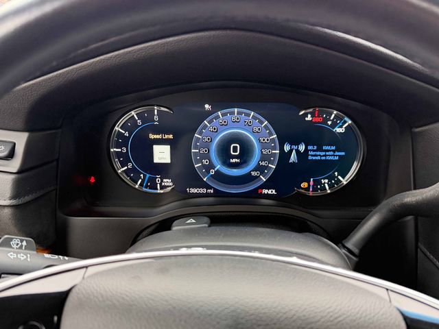 Used 2017 Cadillac Escalade ESV Premium Luxury AWD/4WD image 31