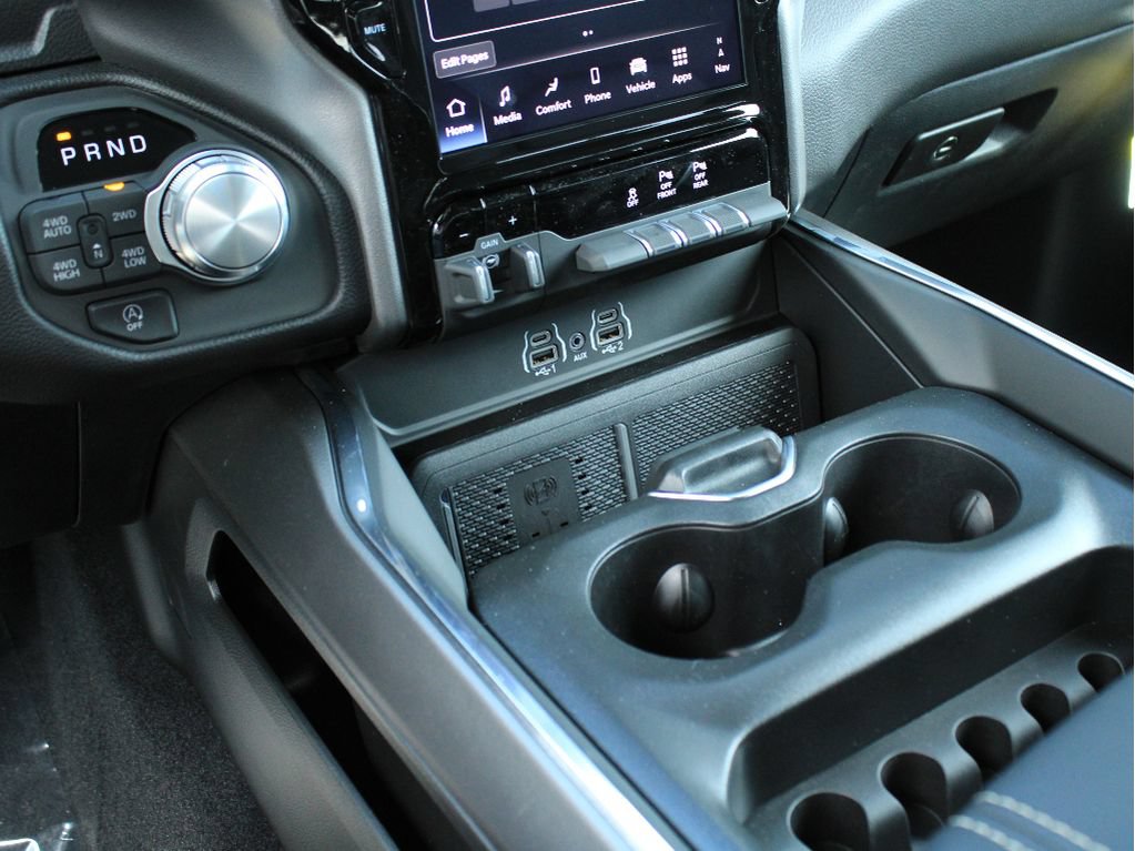 New 2026 RAM 1500 Laramie AWD/4WD image 22