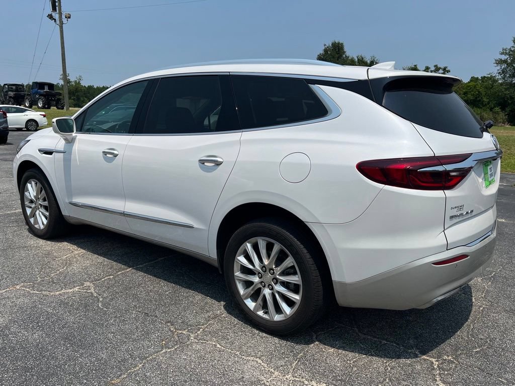 Used 2020 Buick Enclave Essence w/ Sound and Sites Package FWD image 17