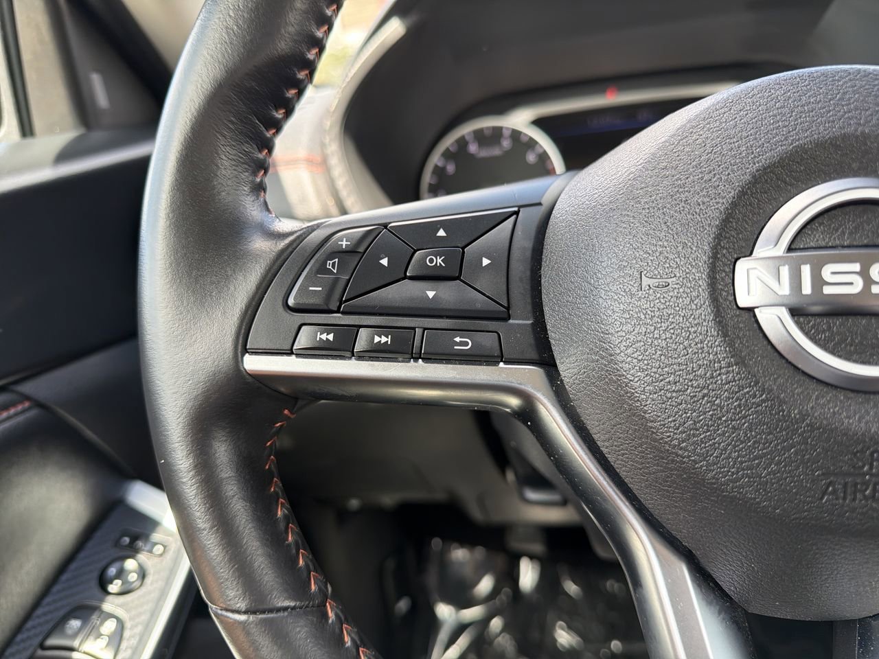 Used 2024 Nissan Sentra SR FWD image 26